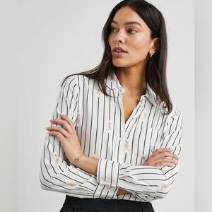 RAILS Kathryn Shirt Striped Tigers White Button
Down Long Sleeve Size Medium
